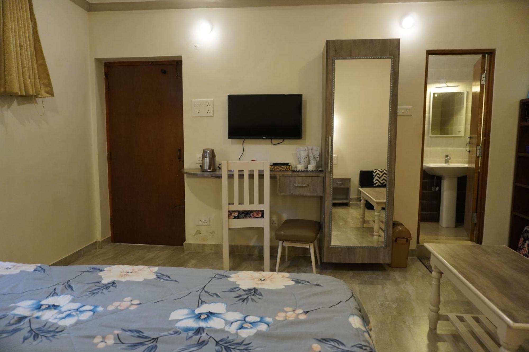 Farsal Villa Σριναγκάρ Εξωτερικό φωτογραφία